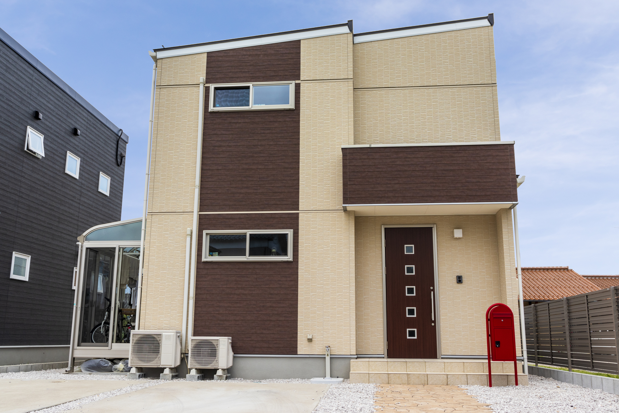 おしゃれなブラウンの外壁！茶色系の外壁が人気な理由とは？