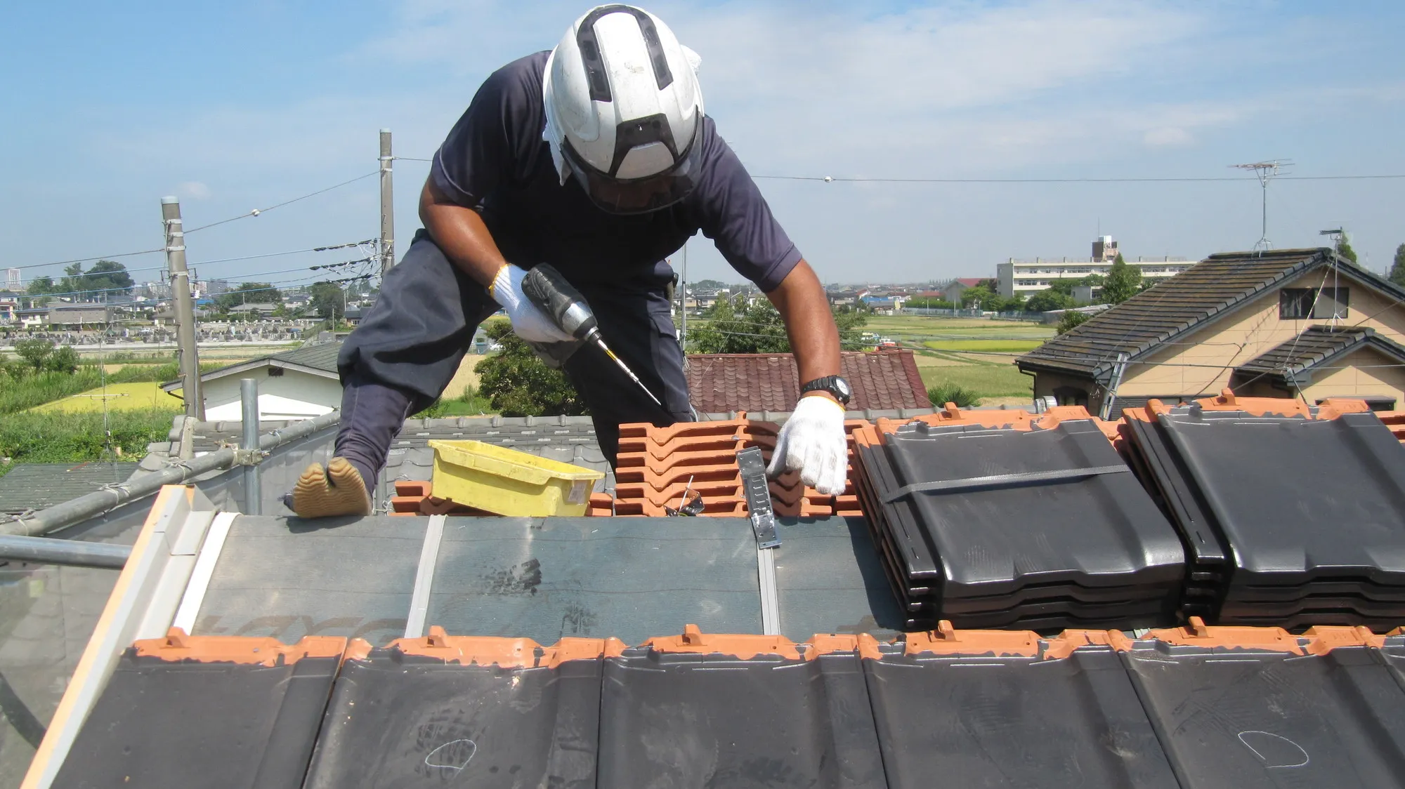屋根葺き替えの様子