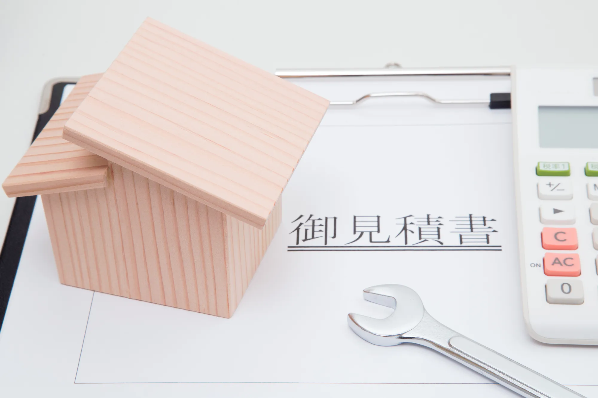 屋根カバー工法の費用相場